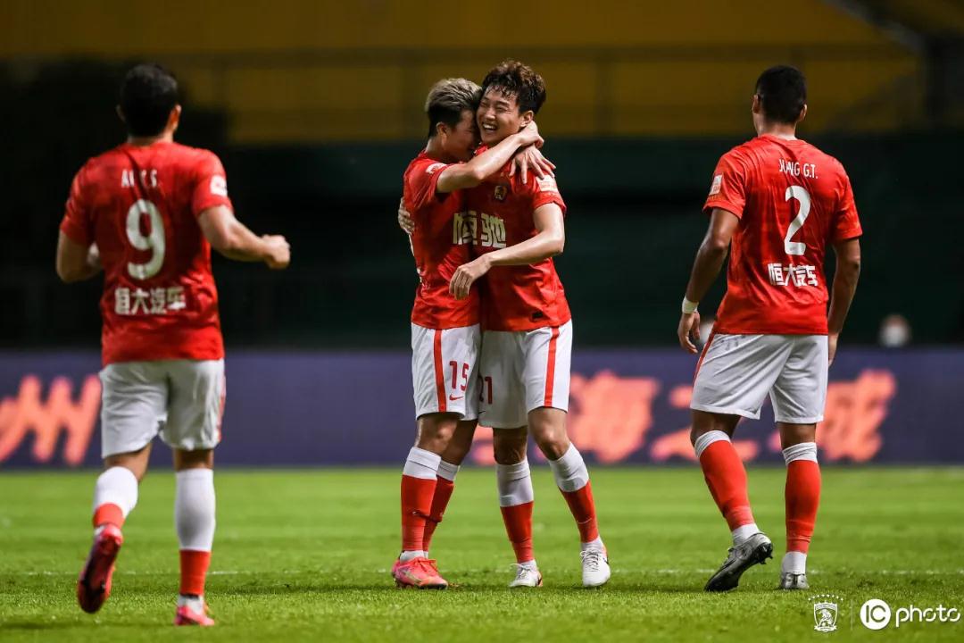 ما هو موعد مباراه الالأهلي والزمالك القادمة؟